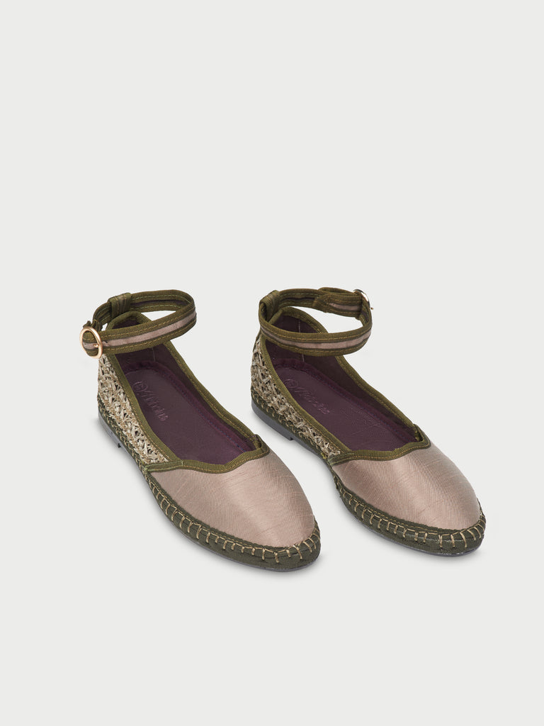 Courts Mule Green