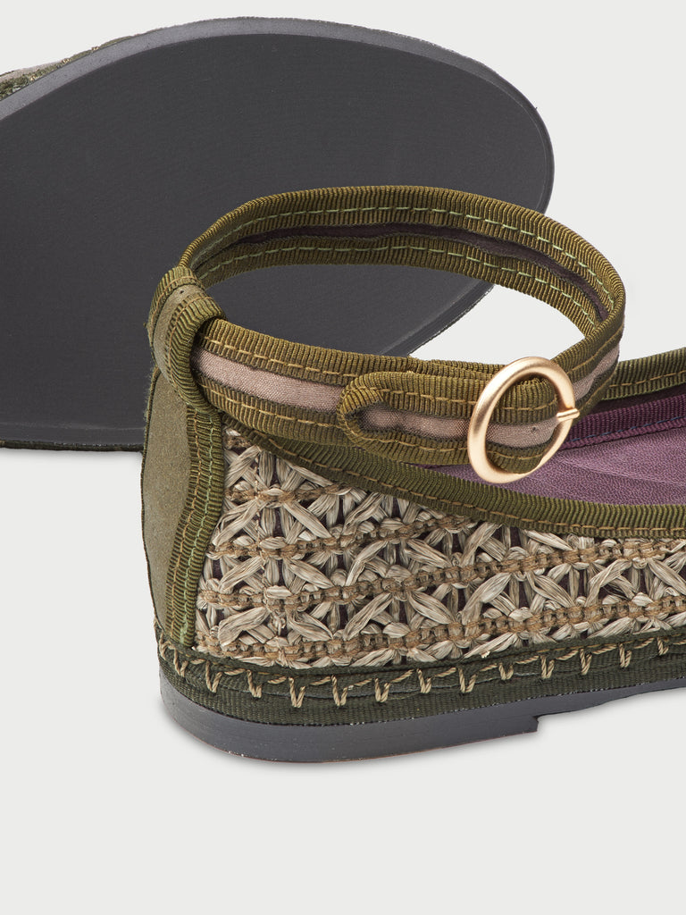 Courts Mule Green